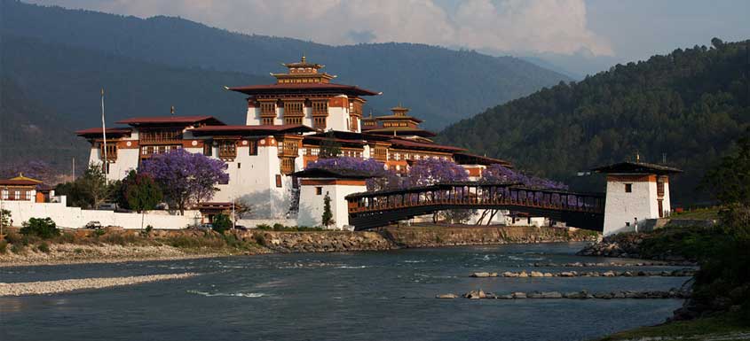 Puknakha monastery