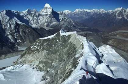 Imja Tse (Island Peak)